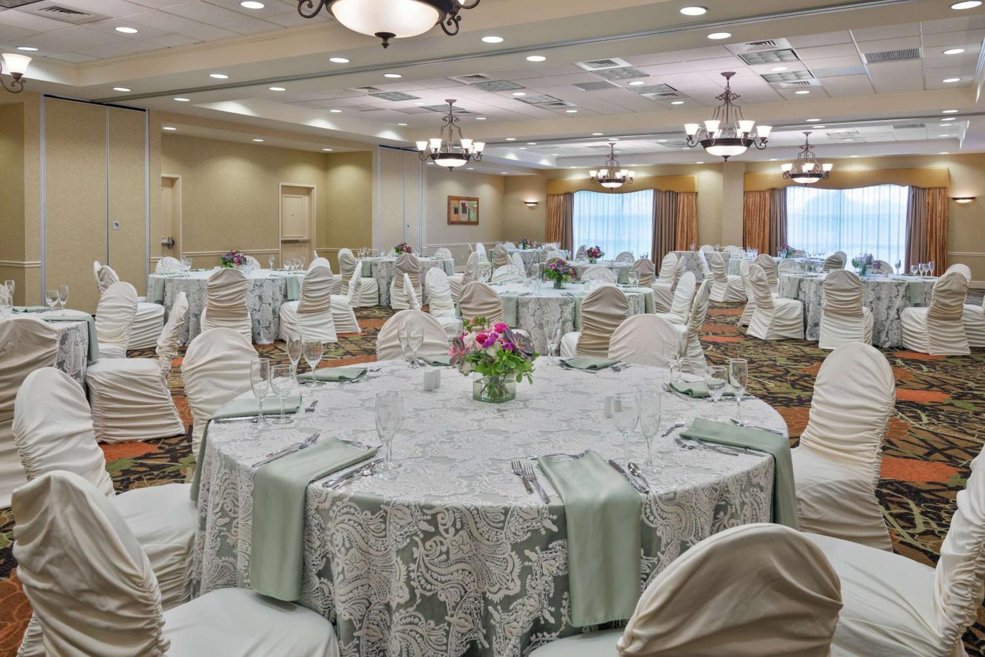 צ'יקטווואגה Hilton Garden Inn Buffalo Airport מראה חיצוני תמונה