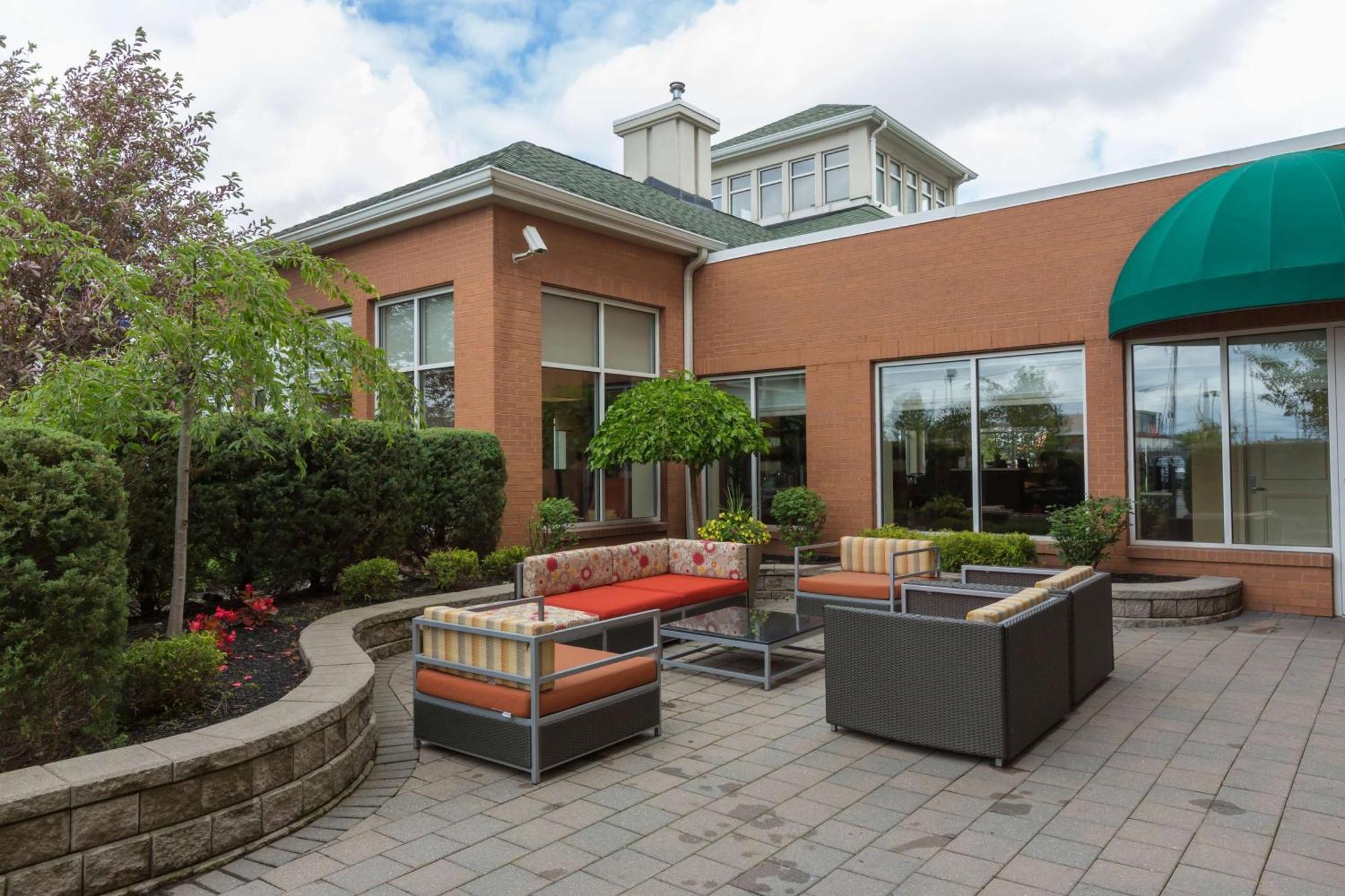 צ'יקטווואגה Hilton Garden Inn Buffalo Airport מראה חיצוני תמונה
