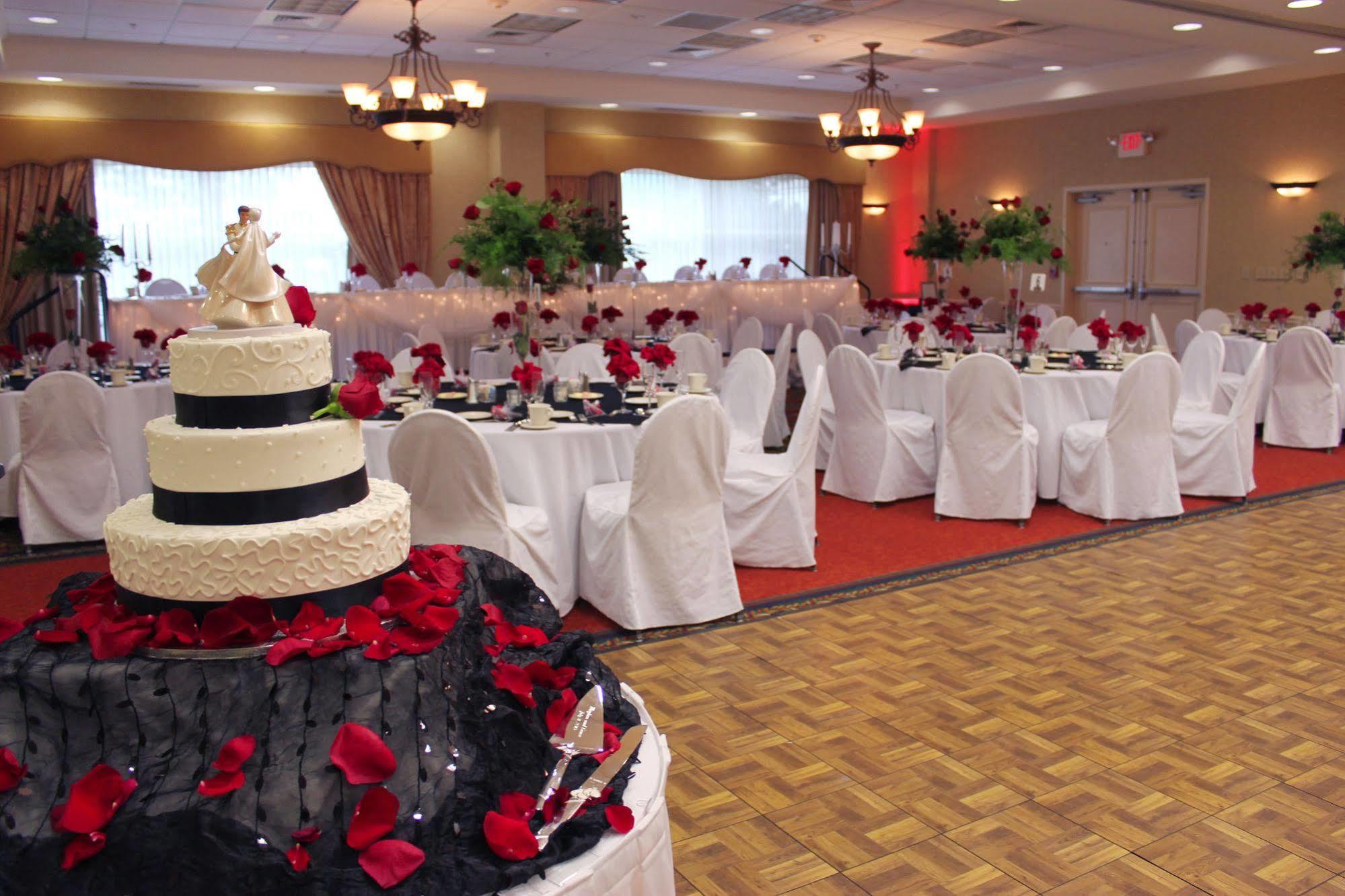 צ'יקטווואגה Hilton Garden Inn Buffalo Airport מסעדה תמונה